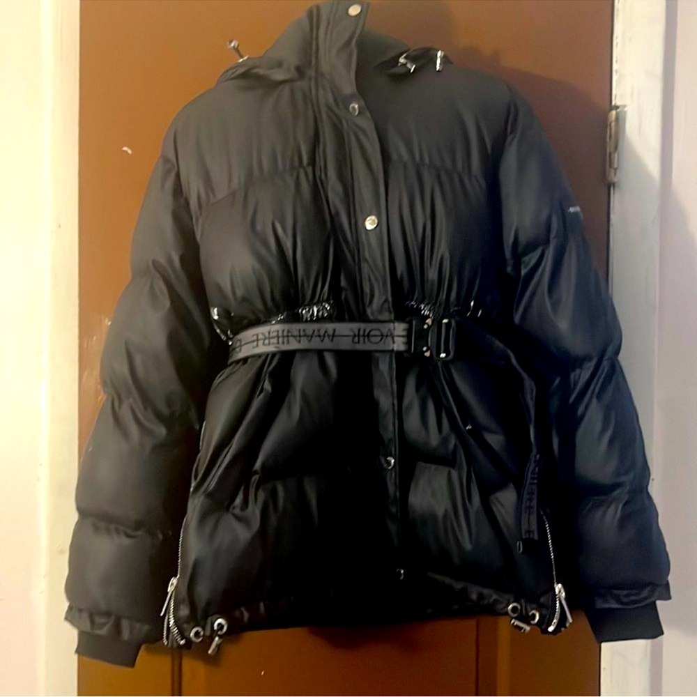 Lightly used Winter jacket in good condition
Hooded
Puffer
Belted - Picture 2 of 4